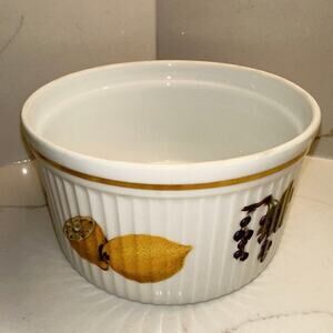 Royal Worcester Evesham Gold Soufflé Dish 6.25” Diameter